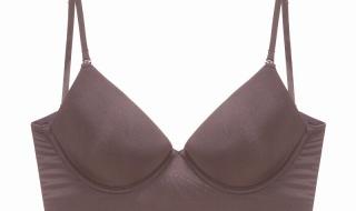 胸罩的正确穿法 胸罩的正确穿法